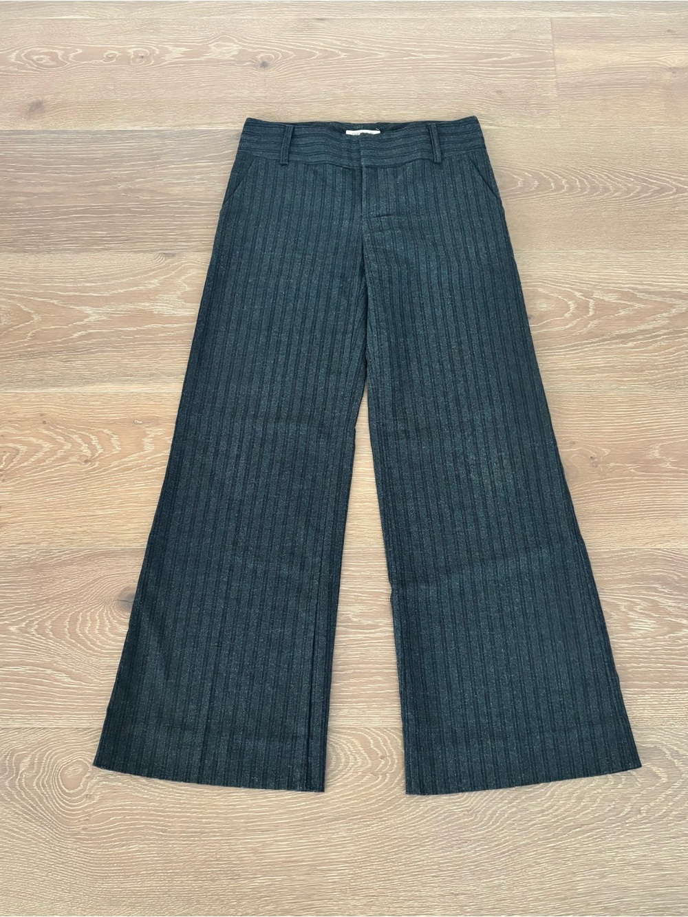 Arden B Women's Wide-Leg Pinstripe Pants in Charcoal Gray Size 6 Side Pockets